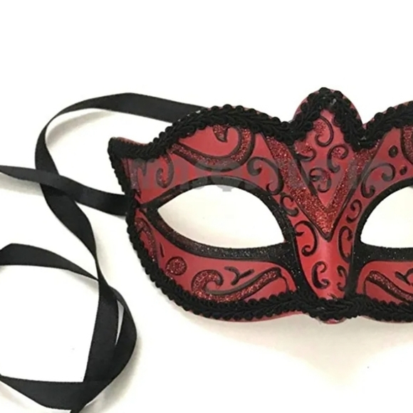 MasqStudio Girls Black Gold Silver Masquerade Ball Mask Cosplay Mardi Gras Prom - Picture 4 of 4